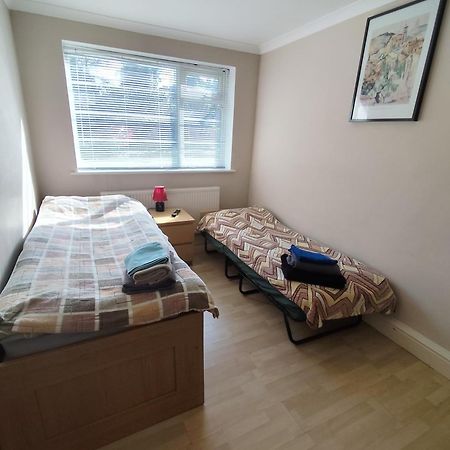 Ferienwohnung 2 Bed Flat Near Station With Parking&Comgarden Sutton  Exterior foto
