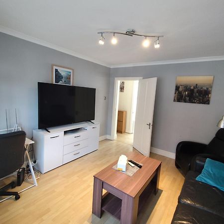 Ferienwohnung 2 Bed Flat Near Station With Parking&Comgarden Sutton  Exterior foto